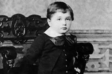 Albert Einstein at the age of three (1882)